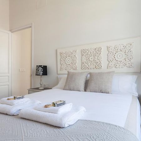 סביליה Stunning Boutique - Space Maison Apartments מראה חיצוני תמונה