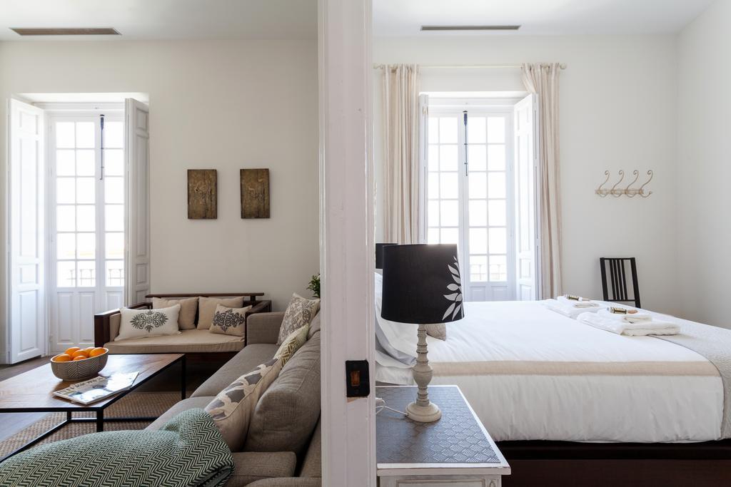 סביליה Stunning Boutique - Space Maison Apartments מראה חיצוני תמונה