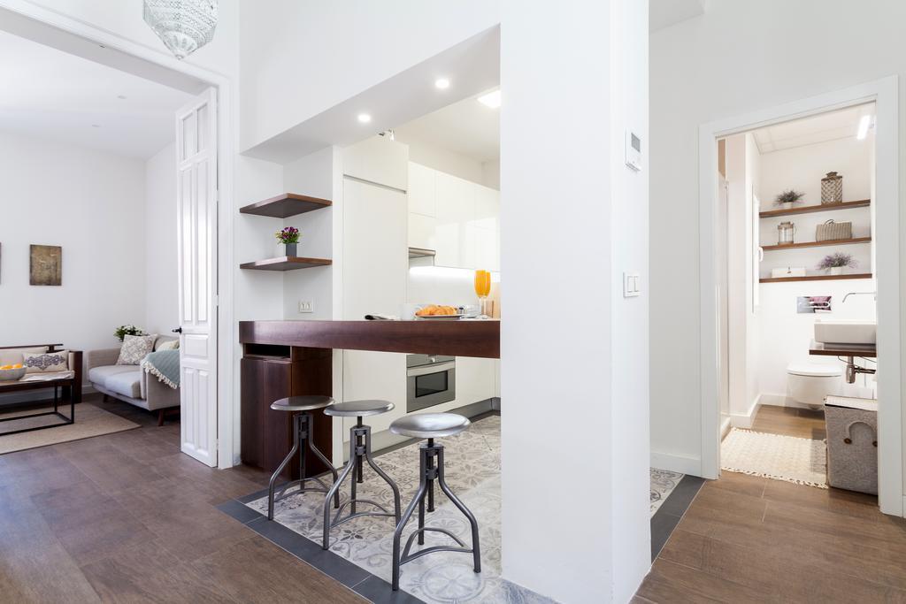 סביליה Stunning Boutique - Space Maison Apartments מראה חיצוני תמונה