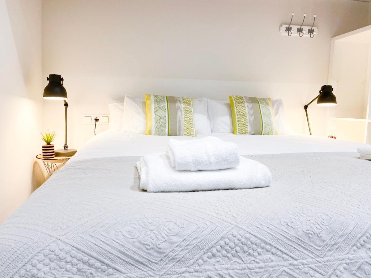 סביליה Stunning Boutique - Space Maison Apartments מראה חיצוני תמונה